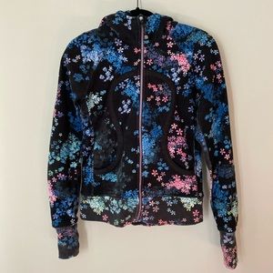 Lululemon 🍋 Petal Pop Scuba Hoodie